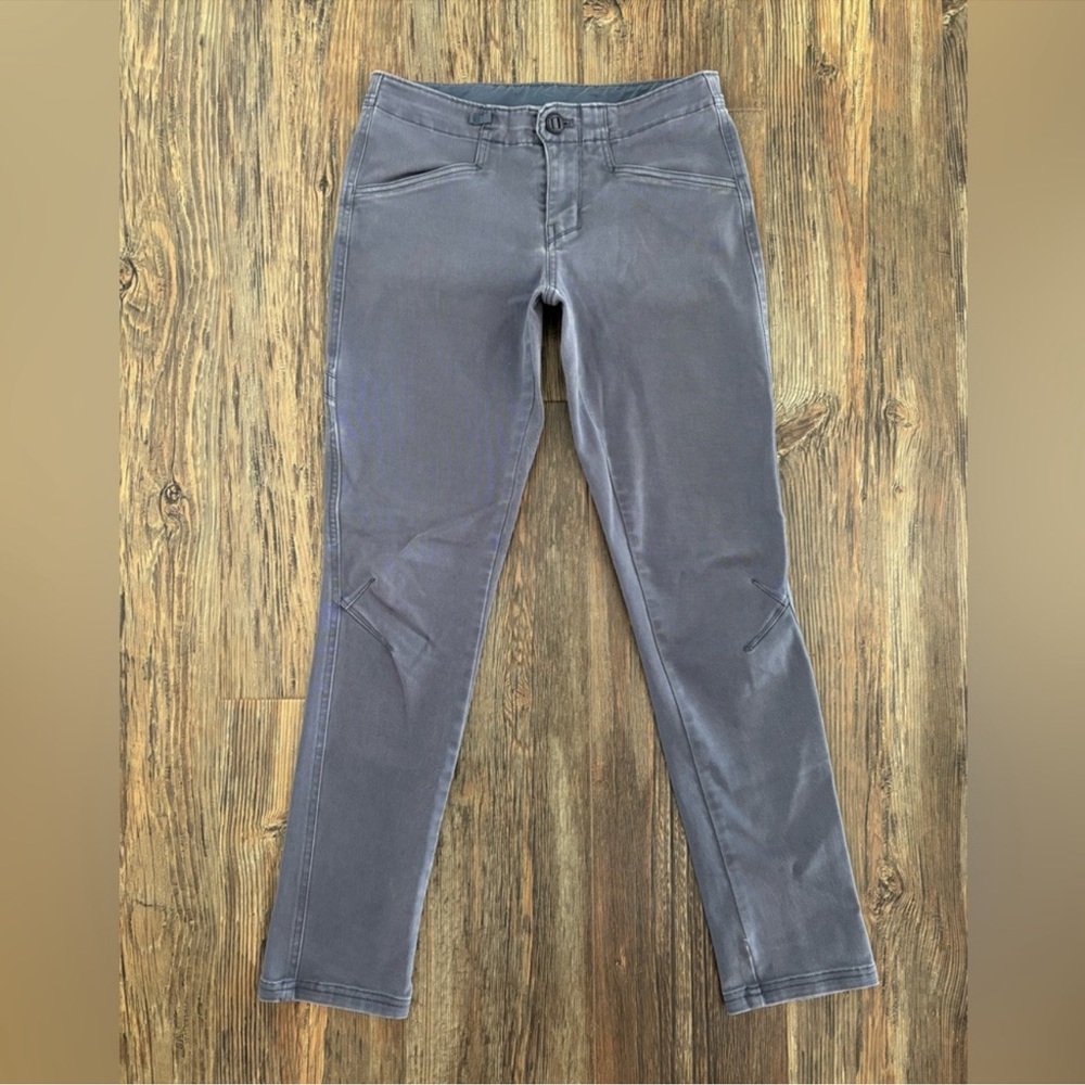 Patagonia Women's Denim-Gray Jacket with Logo